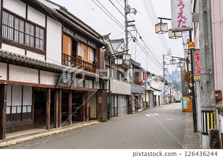 《Ehime Prefecture》Uchiko Town, Important Preservation District for Groups of Traditional Buildings 126436244