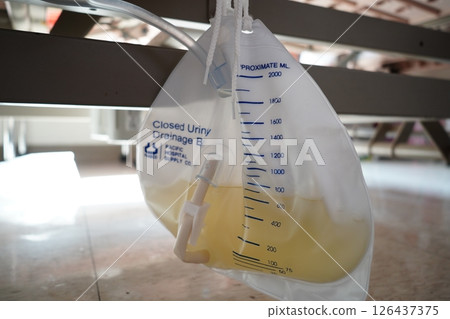 尿袋 尿袋 126437375