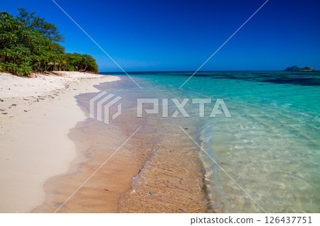 Sunset Beach on Mana Island, Mamanuca Islands, west of Viti Levu, Republic of Fiji, Oceania Sunset Beach on Mana Island, Mamanuca Islands, west of Viti Levu, Republic of Fiji, Oceania 126437751