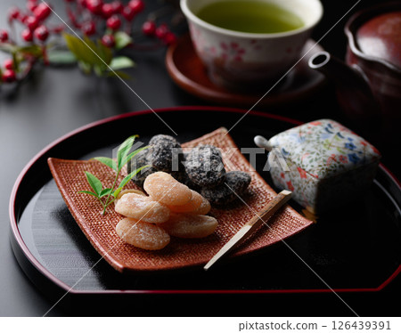 Amanatto(黑色背景) Amanatto(黑色背景) 126439391