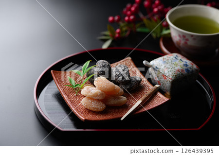 Amanatto（黑色背景） 126439395