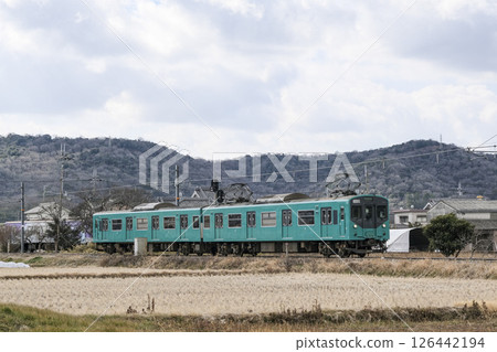 A Kakogawa Line train departing Ao Station A Kakogawa Line train departing Ao Station 126442194