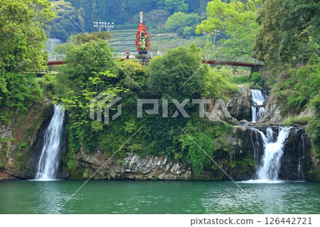 【佐賀縣】等等力道瀑布的新綠色（等等力瀑佈公園） 126442721