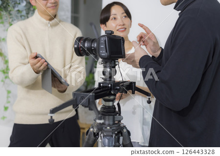 男攝影師拍攝影片 男攝影師拍攝影片 126443328