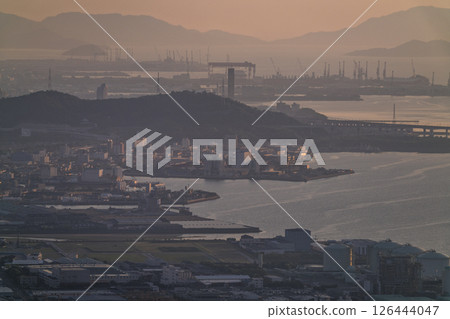 <香川縣>坂出市的街景和夜景 <香川縣>坂出市的街景和夜景 126444047