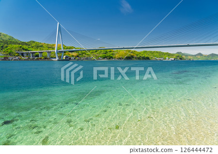 <Hiroshima Prefecture> Coastal scenery of Ikuchi Bridge and Innoshima <Hiroshima Prefecture> Coastal scenery of Ikuchi Bridge and Innoshima 126444472