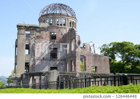 廣島和平紀念公園內的原子彈爆炸圓頂屋 廣島和平紀念公園內的原子彈爆炸圓頂屋 126446448