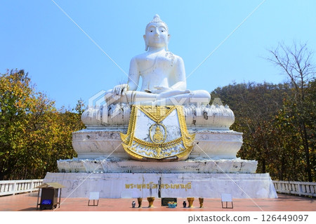 泰國拜縣 Phra That Mae Yen 寺大佛 126449097