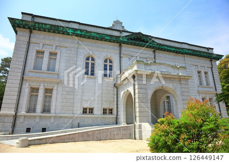 【廣島縣】晴天的日本海上自衛隊第一工業學校（原海軍學院）大禮堂 126449147