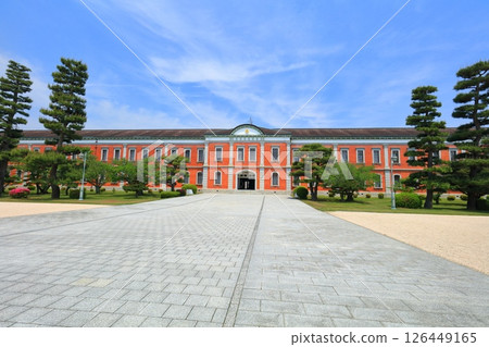 [Hiroshima Prefecture] The Japan Maritime Self-Defense Force's First Service School (former Naval Academy) on a clear day 126449165