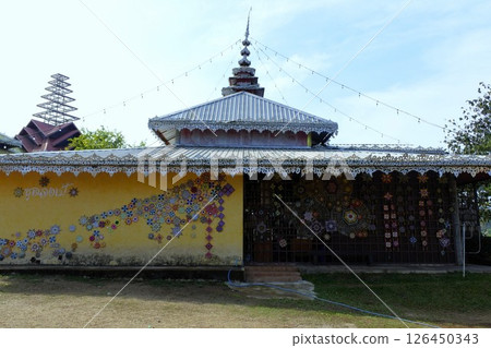 Sutong Phe temple, Mae Hong Son, Thailand 126450343