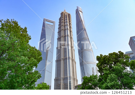 上海陸家嘴的摩天大樓 上海陸家嘴的摩天大樓 126451213