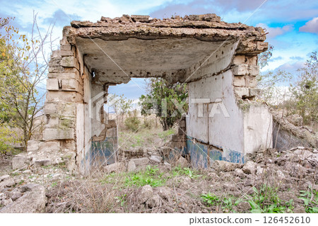 ruins of an old stone one-story house 126452610