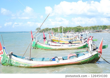 Colorful fishing boats on the coast of Madura, Indonesia Colorful fishing boats on the coast of Madura, Indonesia 126454100