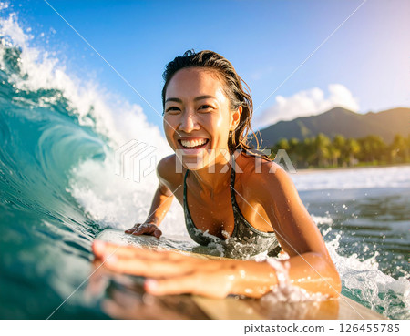 剛學衝浪的年輕女子 126455785