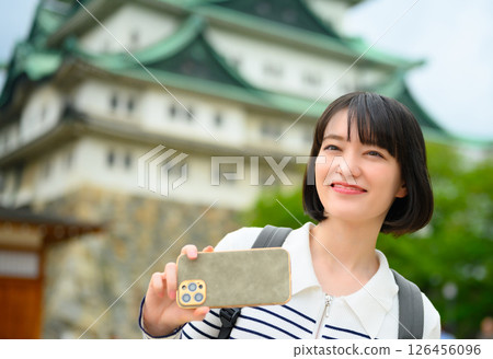 Portrait of a woman traveling 126456096