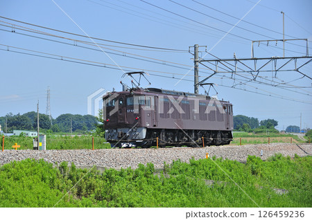高崎線 岡部本所 JR東日本 EF64-37（高崎） 126459236