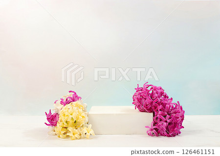 Abstract beautiful flower arrangement with hyacinths,banner.Empty product podium and fresh live spring flowers.Stage for business concept.Minimal modern aesthetics and elegant beauty concept 126461151