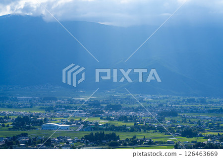 [Summer material] Matsumoto Plain and cumulonimbus clouds [Nagano Prefecture] 126463669