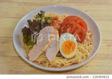 涼麵,夏季經典菜餚 涼麵,夏季經典菜餚 126464622