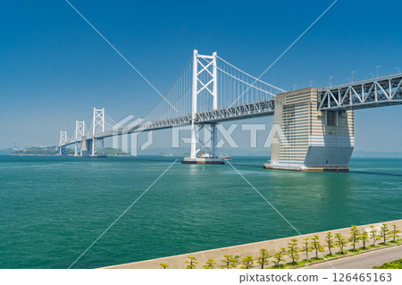 <香川縣>藍天下的瀨戶大橋 126465163