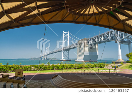 <Kagawa Prefecture> The Great Seto Bridge under the blue sky 126465367
