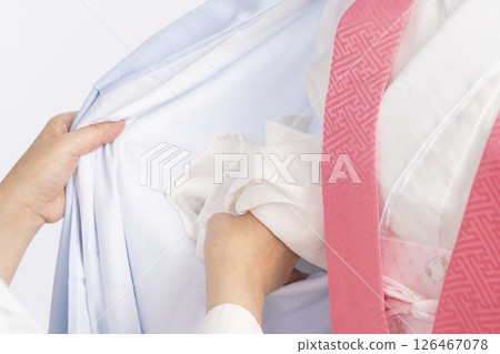 穿上正式和服的過程 穿上正式和服的過程 126467078
