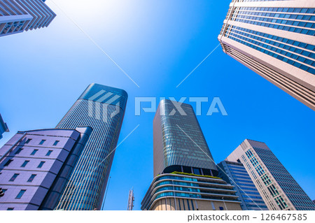 大阪中之島的摩天大樓 126467585