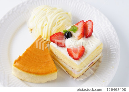 Strawberry Shortcake Cheesecake 126468408