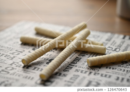白色皮科拉牛奶口味 白色皮科拉牛奶口味 126470643