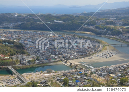 View of the Kintai Bridge over the Nishiki River from Iwakuni Castle 126474073
