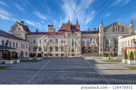 Historic Exchange in Rybinsk with Red Merchant Court on right, featuring a recreated vintage sign 126478931