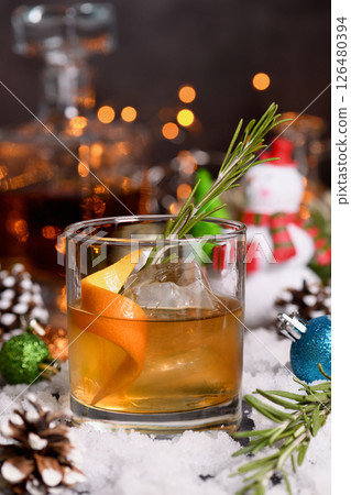 Christmas Bourbon Cocktails for the Holidays 126480394