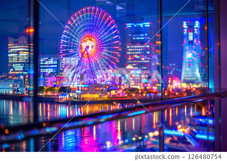橫濱港未來五彩繽紛、霓虹閃爍的夜景 橫濱港未來五彩繽紛、霓虹閃爍的夜景 126480754