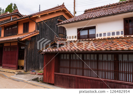 Okayama Prefecture: Fukiya Furusato Village - Red Streets Okayama Prefecture: Fukiya Furusato Village - Red Streets 126482954