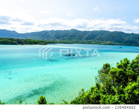 石垣島川平灣（沖繩縣石垣市） 126484882