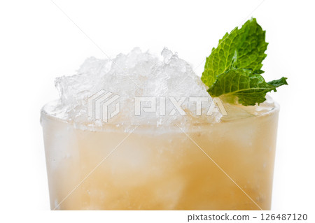 Classic Mint Julep Cocktail isolated on white background 126487120