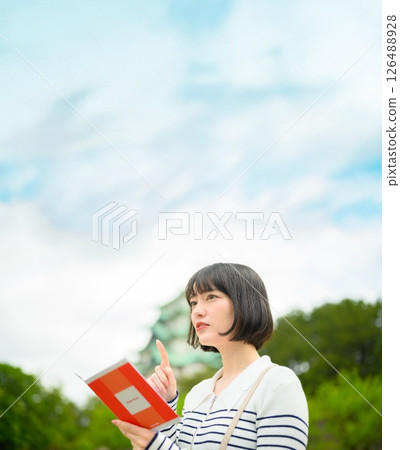 旅遊婦女和指南 旅遊婦女和指南 126488928