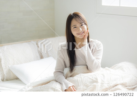 臥室裡的女人》 126490722