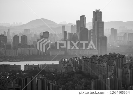 Seoul South Korea cityscape and the Han river 126490964