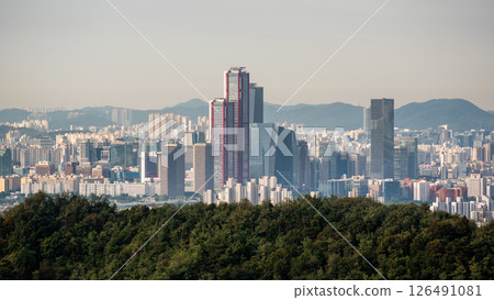 Urban sprawl cityscape of Seoul, capital of South Korea Urban sprawl cityscape of Seoul, capital of South Korea 126491081