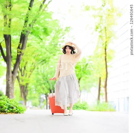 旅行的女人的肖像 旅行的女人的肖像 126491645