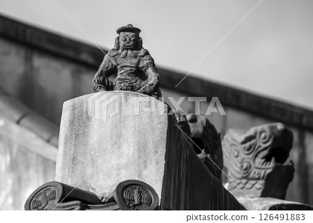 Roof decorations on Changdeokgung palace of the Joseon dynasty in Seoul, South Korea 126491883