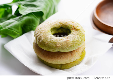 烤菠菜抹茶甜甜圈 烤菠菜抹茶甜甜圈 126494646