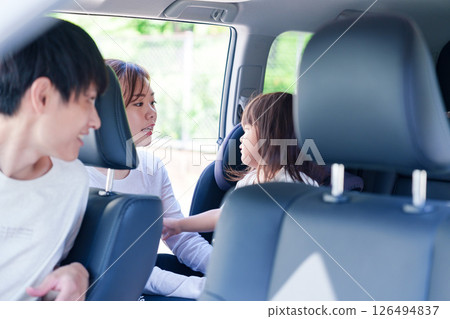 Going out with the whole family by car 126494837