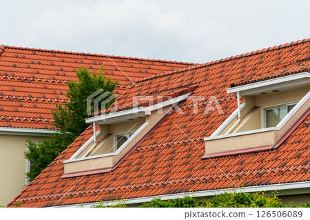 紅瓦屋頂 126506089