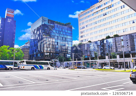 從福岡縣博多站築紫口站前廣場眺望東側 126506714