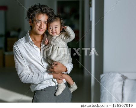 爸爸和女兒 126507019