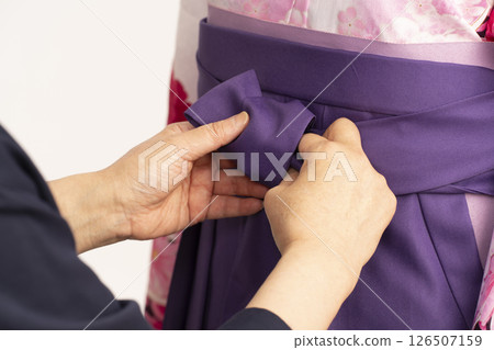 穿上女性袴的過程 畢業袴 穿上女性袴的過程 畢業袴 126507159