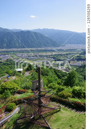 從德島縣三好市健康交流之林眺望東三好町 126508269